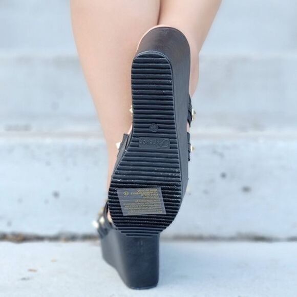 Women's Black Studded Wedge Open Toe Sandals - Picture 4 of 4